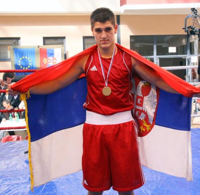 Denis Memetovic - osvajac Zlatne rukavice